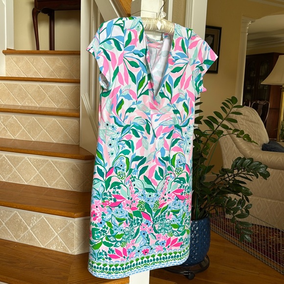 Lilly Pulitzer UPF 50+ Sophiletta Short Sleeve Dress, Water Lilly Green Leaf Me - Picture 5 of 14